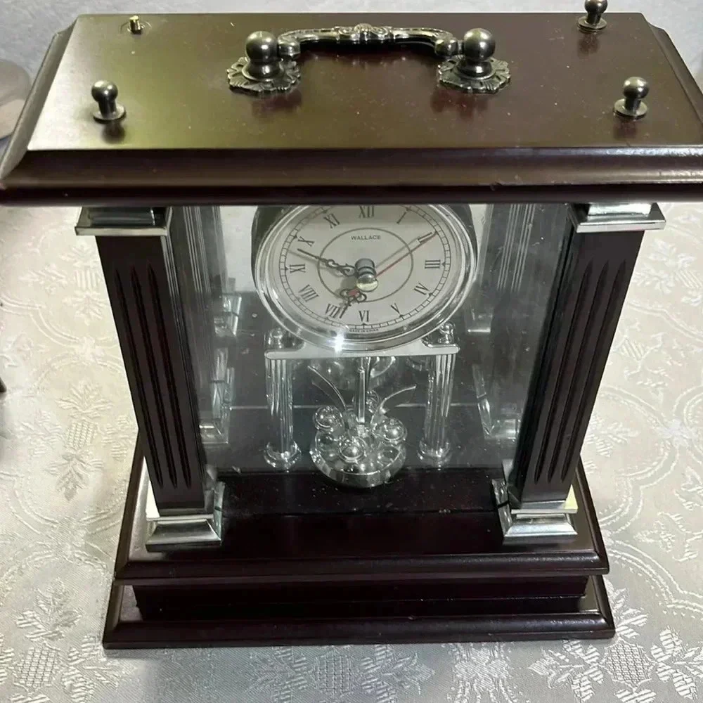 Wallace Silver Smith vintage clock M